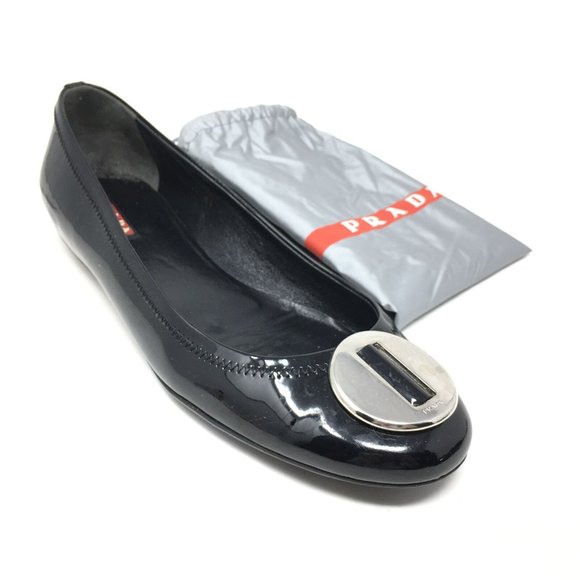 Women's Prada Ring Slip On Loafers Flats Shoes Size 41 EU/11 US Black Patent - Picture 1 of 10